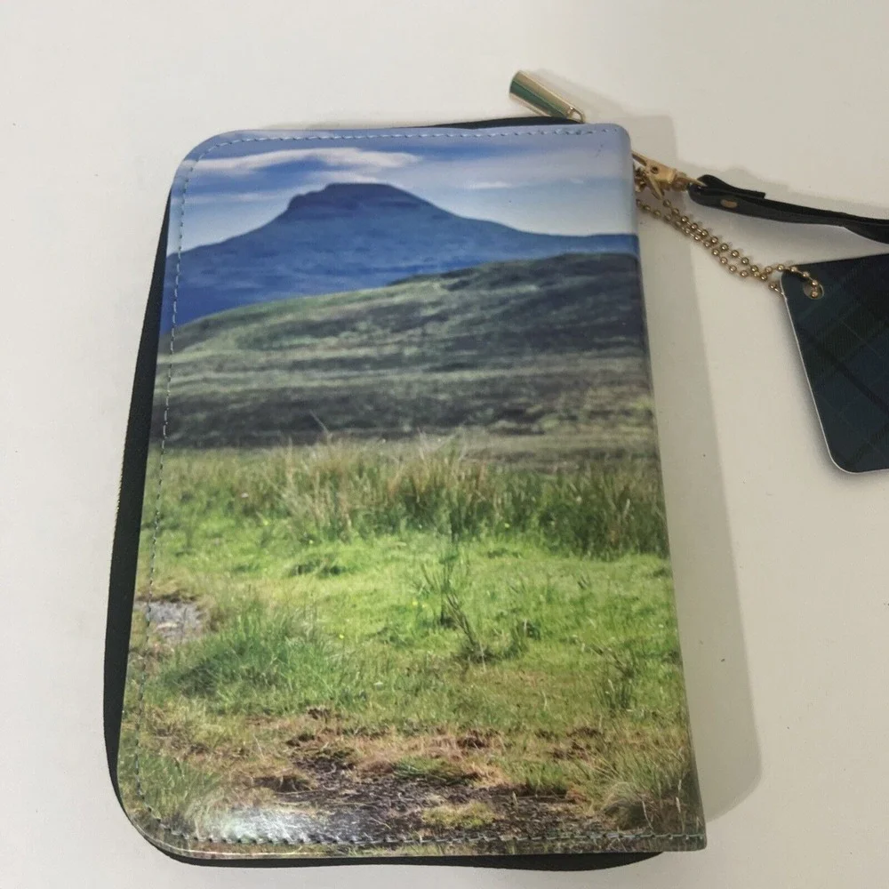 Highland‎ Cow Credit Card Holder, Small Notebook